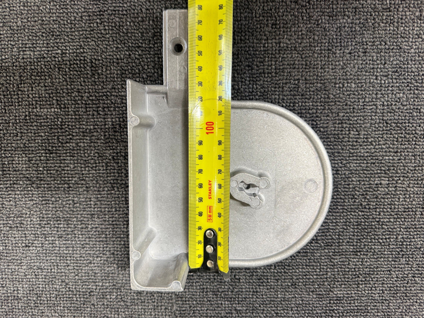 Ziptrak cast aluminium no pelmet side frame, mill finish, reverse view